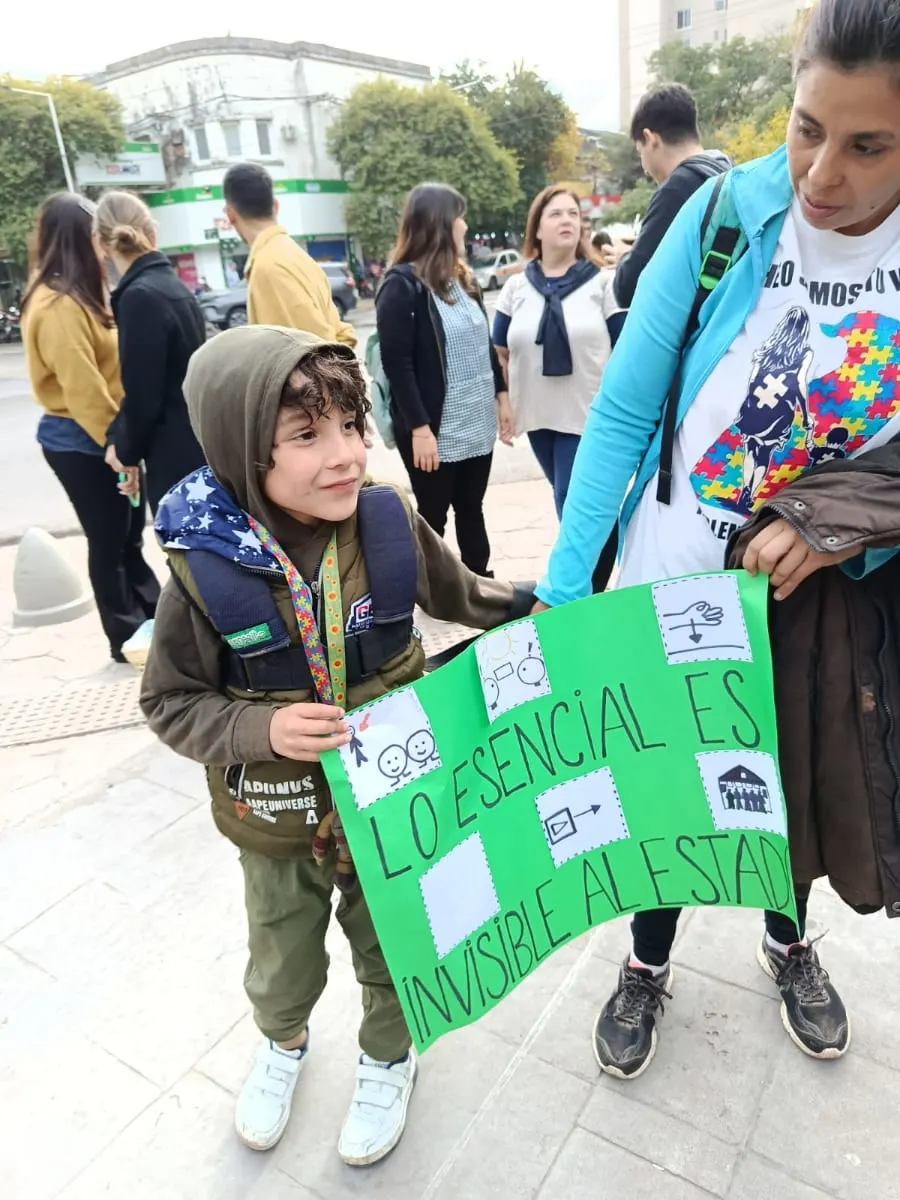 Imagen: Marcha pacífica junto a familiares